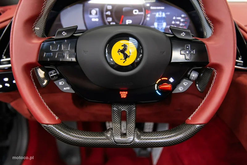 Ferrari Roma Spider 68