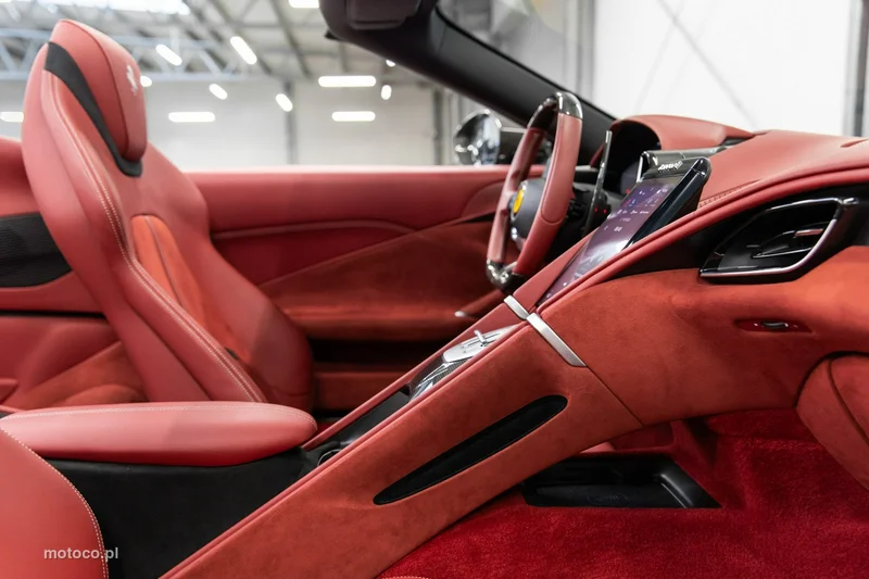 Ferrari Roma Spider 75