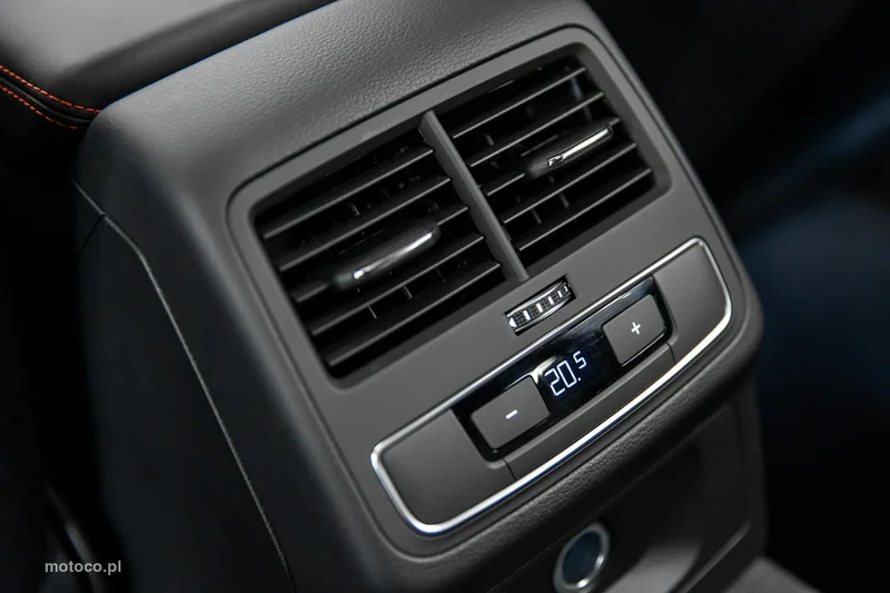 Audi RS4 B9 34