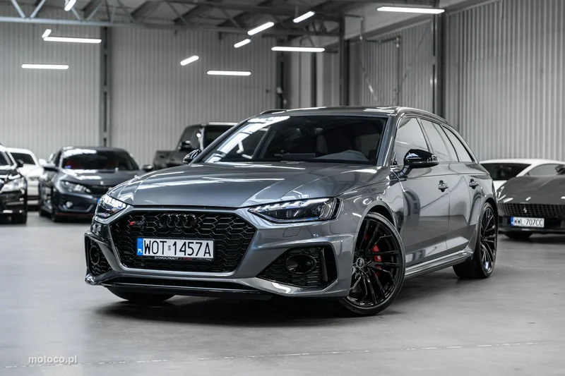 Audi RS4 B9 45