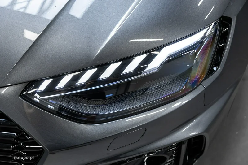 Audi RS4 B9 49