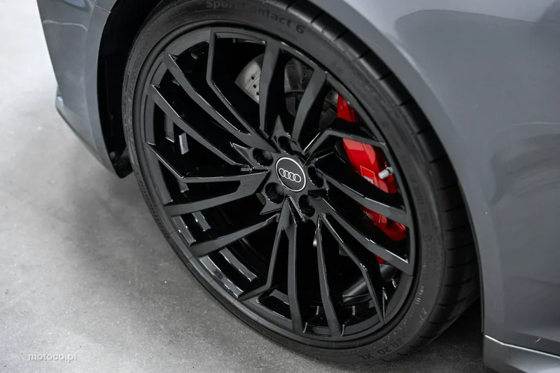 Audi RS4 B9 52