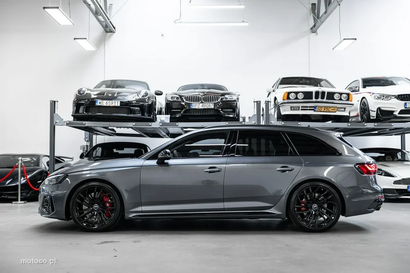 Audi RS4 B9 9