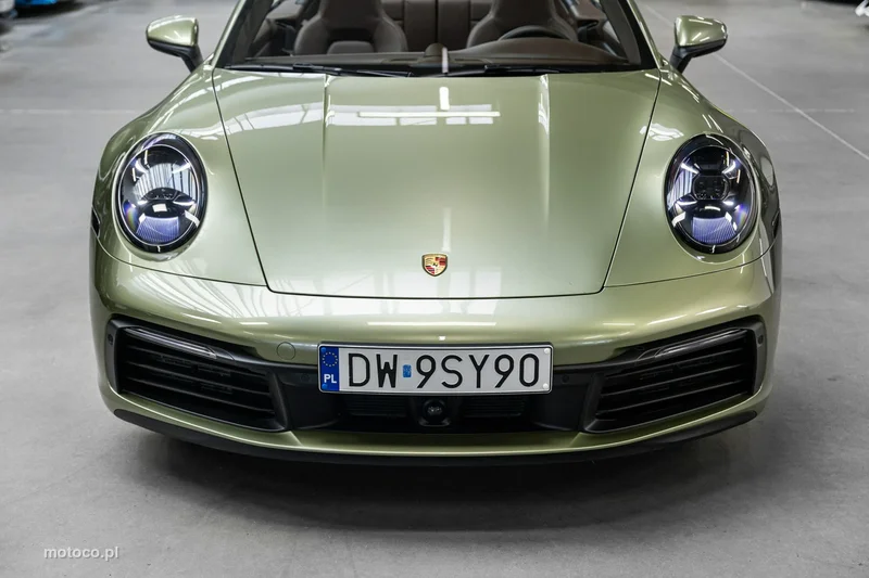 Porsche 911 992 15
