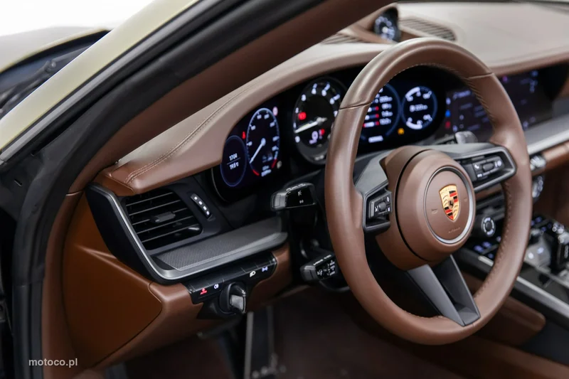 Porsche 911 992 31