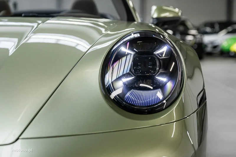 Porsche 911 992 52