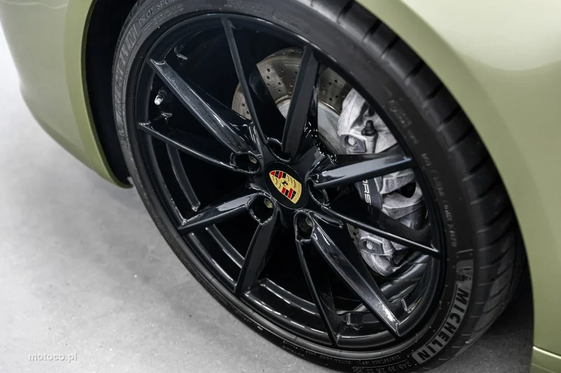 Porsche 911 992 54