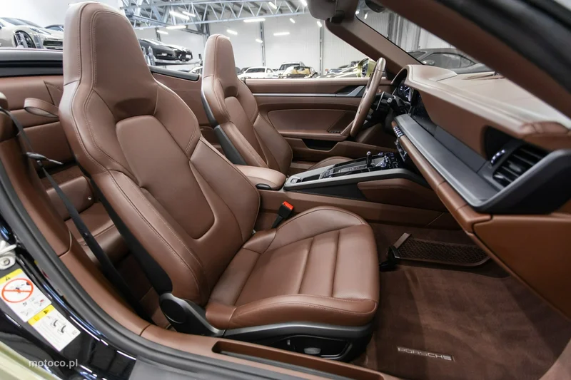 Porsche 911 992 59