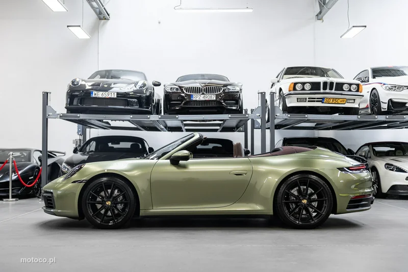 Porsche 911 992 13