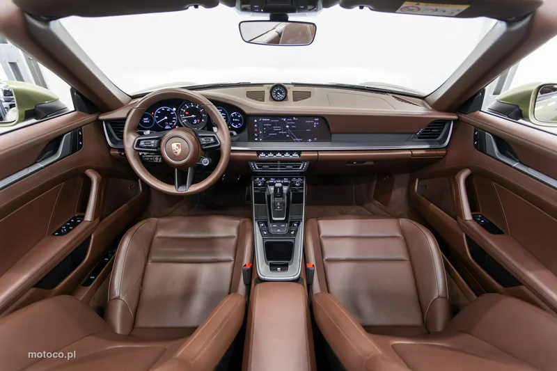 Porsche 911 992 24