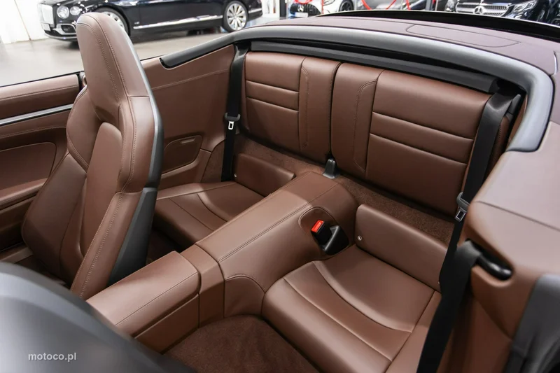 Porsche 911 992 26