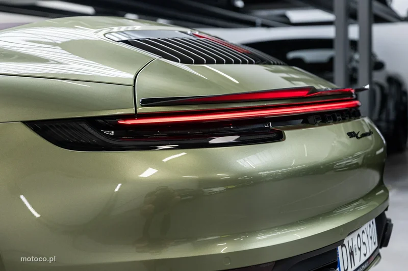 Porsche 911 992 56