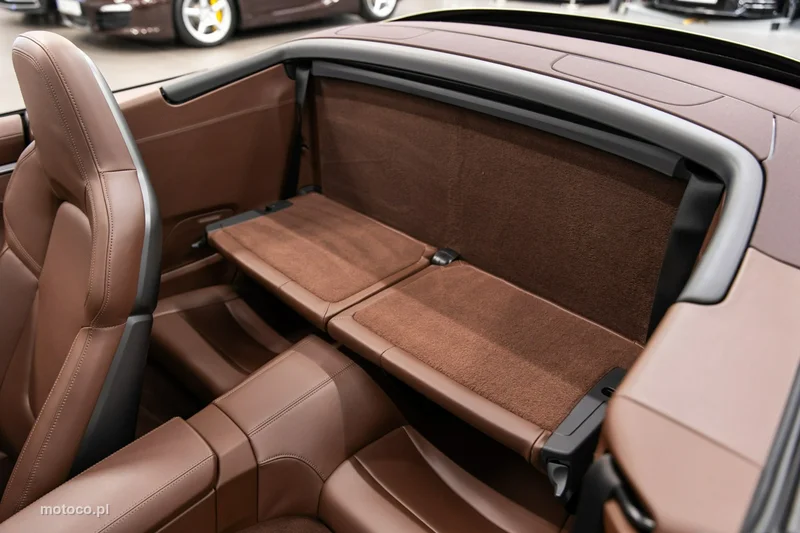 Porsche 911 992 66