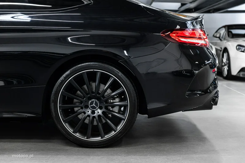 Mercedes-Benz Klasa C W205 C 43 AMG 13