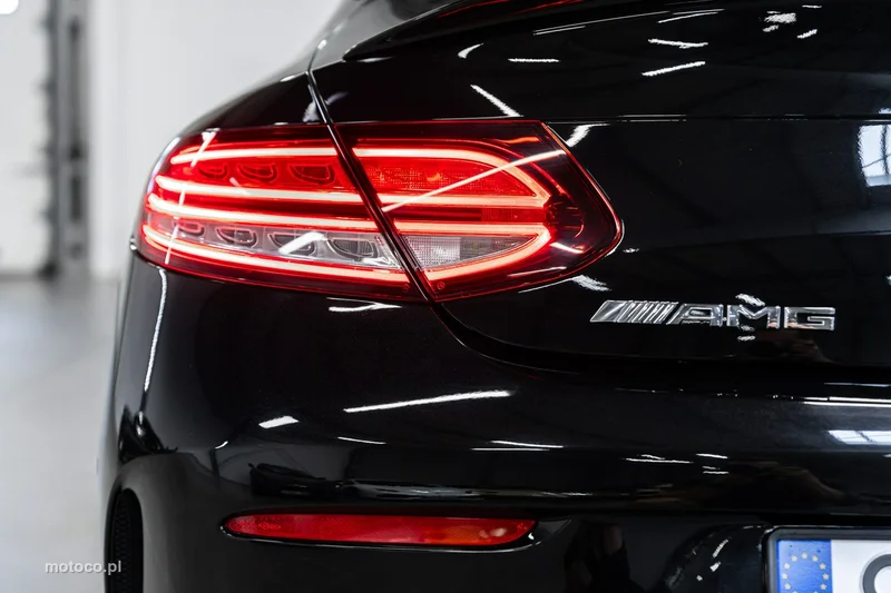 Mercedes-Benz Klasa C W205 C 43 AMG 17