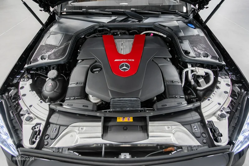 Mercedes-Benz Klasa C W205 C 43 AMG 19