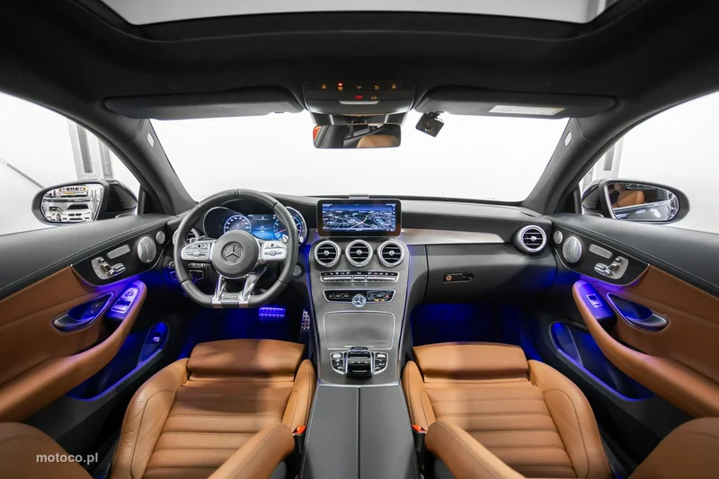 Mercedes-Benz Klasa C W205 C 43 AMG 21