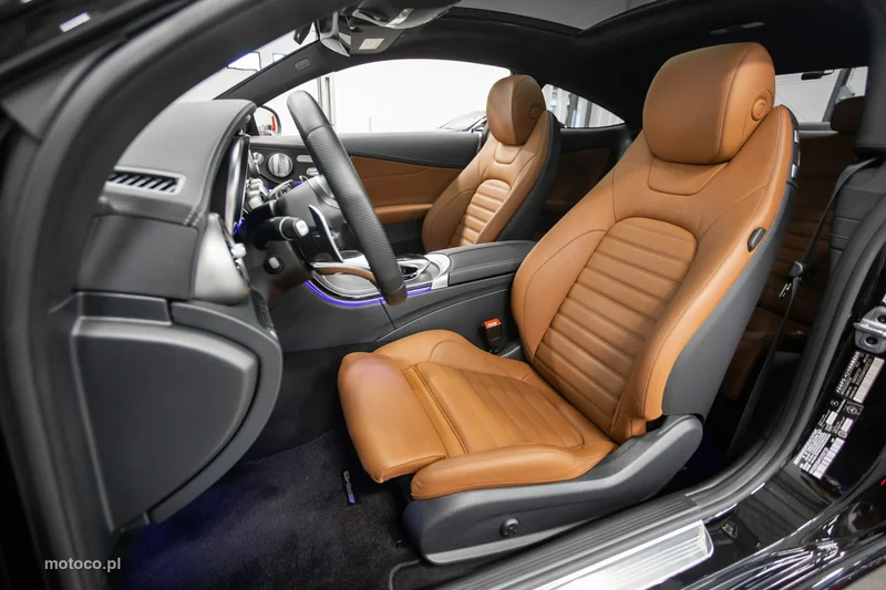 Mercedes-Benz Klasa C W205 C 43 AMG 23