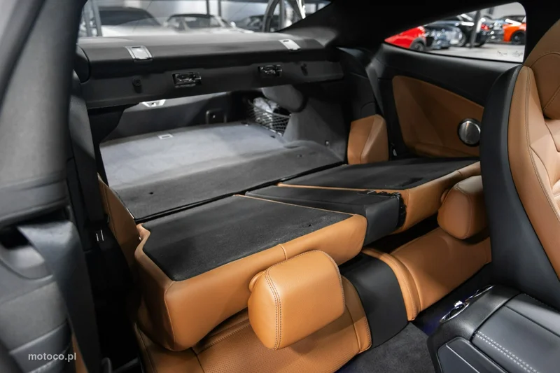Mercedes-Benz Klasa C W205 C 43 AMG 27