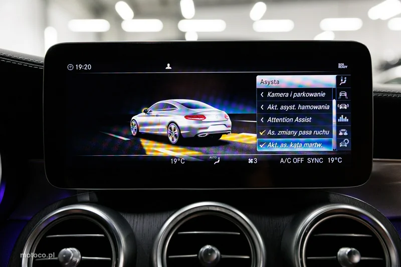 Mercedes-Benz Klasa C W205 C 43 AMG 41
