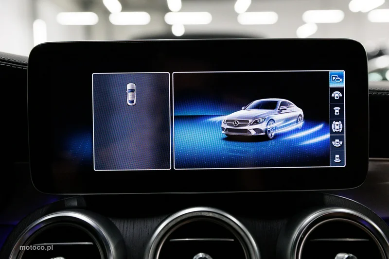 Mercedes-Benz Klasa C W205 C 43 AMG 74