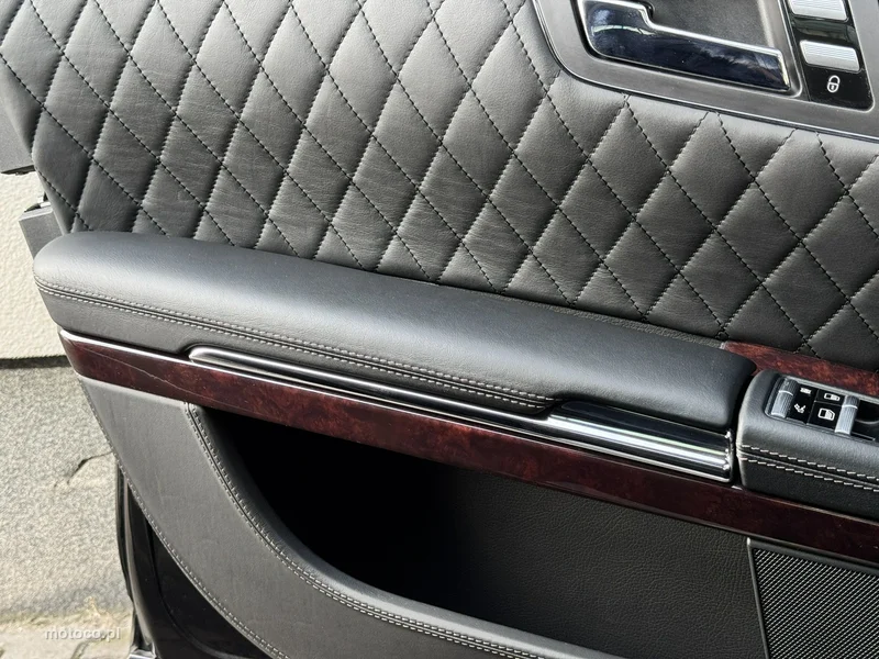 Mercedes-Benz Klasa S W221 S 65 AMG 33