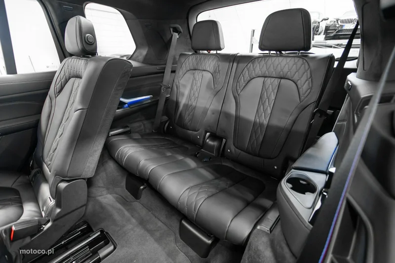 BMW X7 G07 21