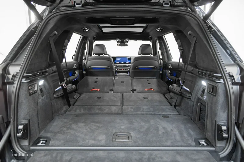BMW X7 G07 25