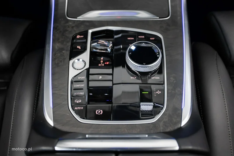 BMW X7 G07 27