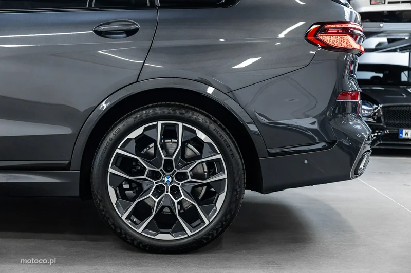 BMW X7 G07 47