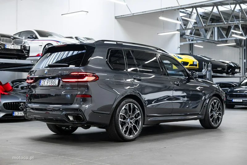 BMW X7 G07 6