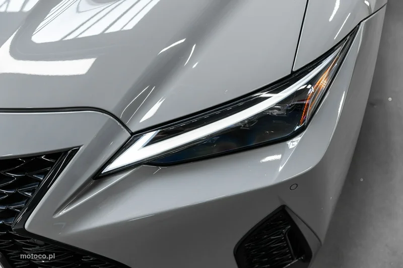 Lexus IS 12
