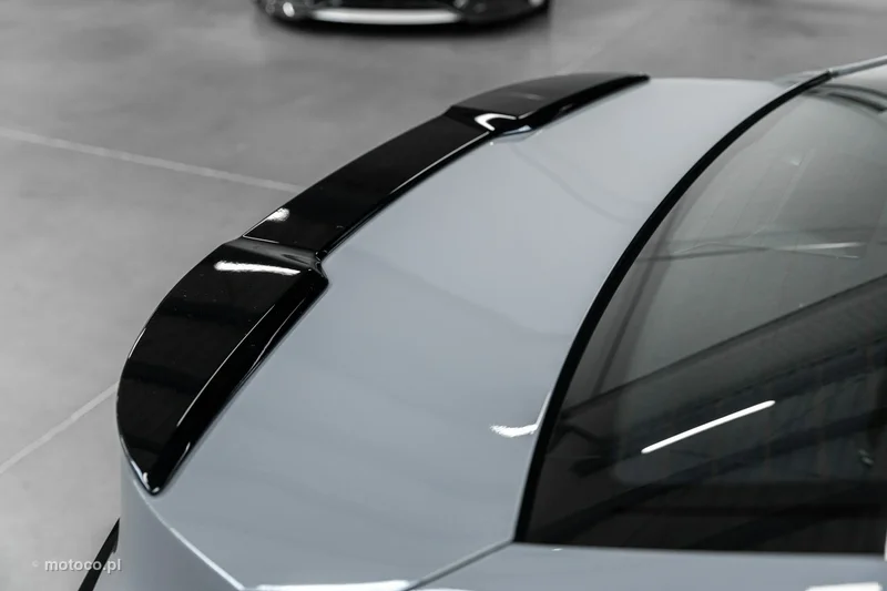 Lexus IS 19