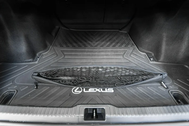 Lexus IS 54