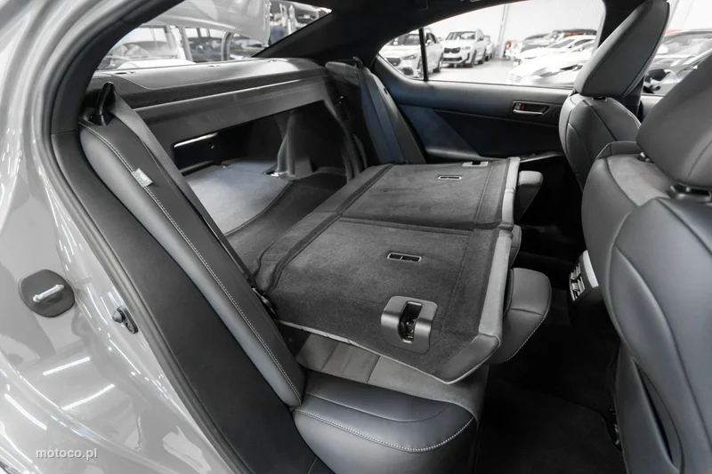 Lexus IS 56