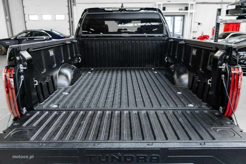 Toyota Tundra 18