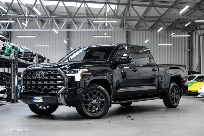 Toyota Tundra 4