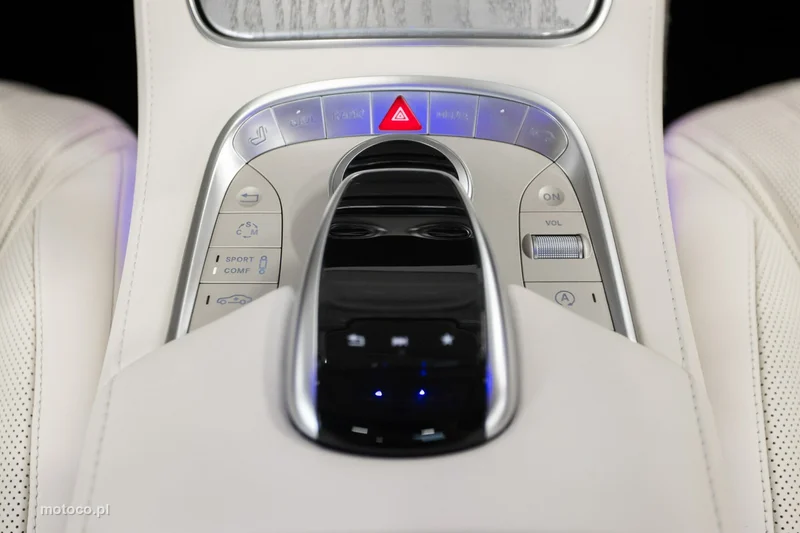 Mercedes-Benz Klasa S W222 S 63 AMG 28