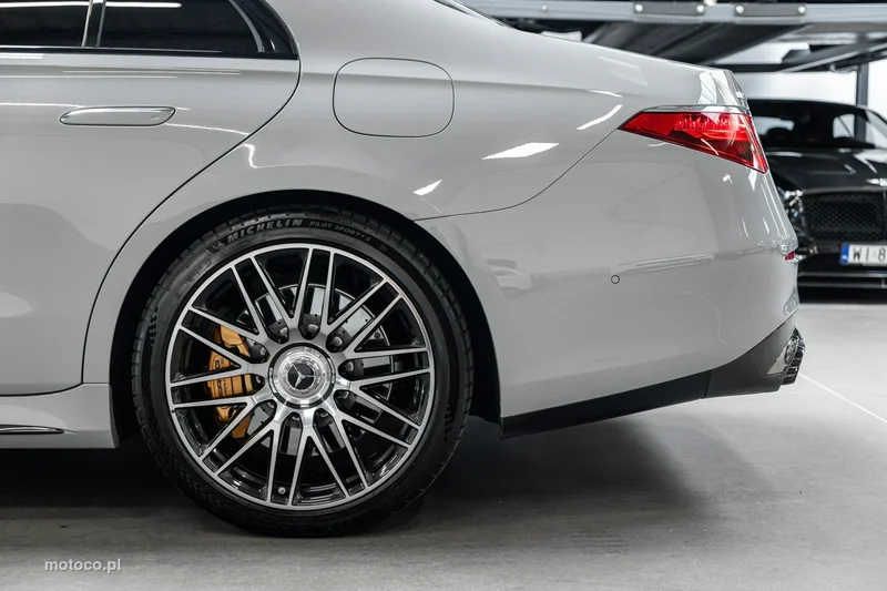 Mercedes-Benz Klasa S W223 S 63 AMG 16