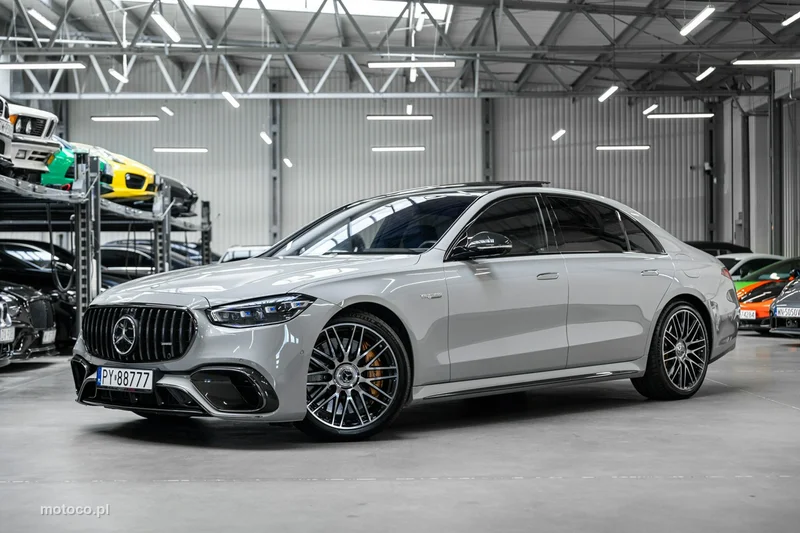 Mercedes-Benz Klasa S W223 S 63 AMG 42