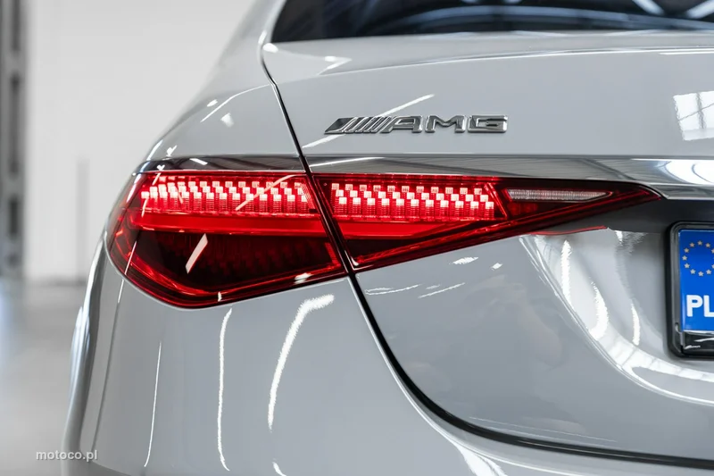 Mercedes-Benz Klasa S W223 S 63 AMG 48