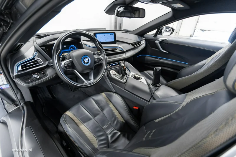BMW i8 21