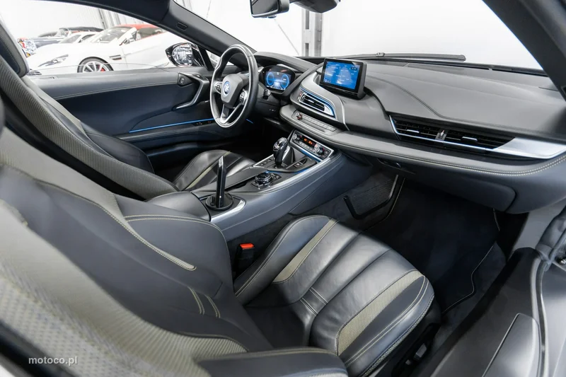 BMW i8 24