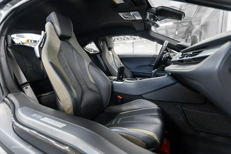 BMW i8 25