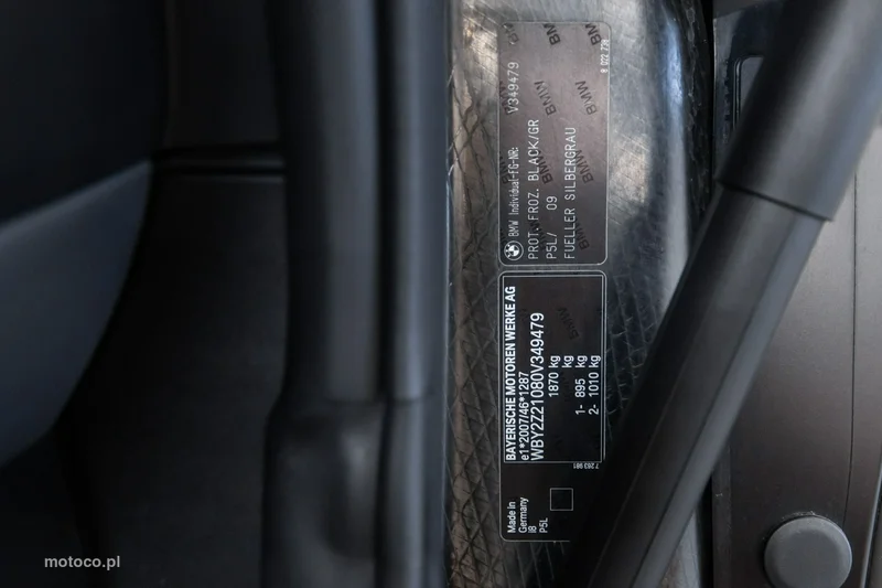 BMW i8 60