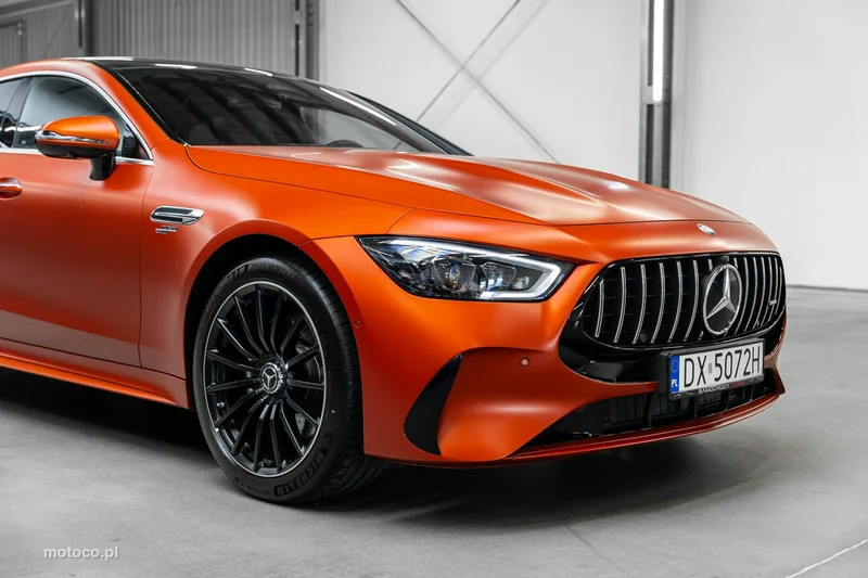 Mercedes-Benz AMG GT C192 12