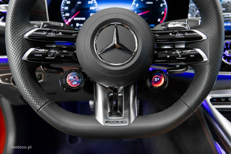 Mercedes-Benz AMG GT C192 33