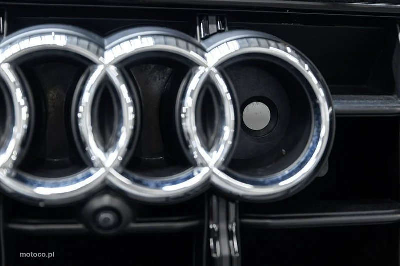 Audi SQ7 12