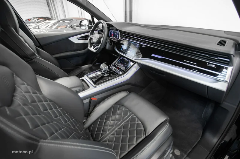 Audi SQ7 24