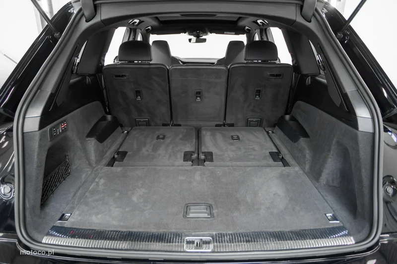 Audi SQ7 32